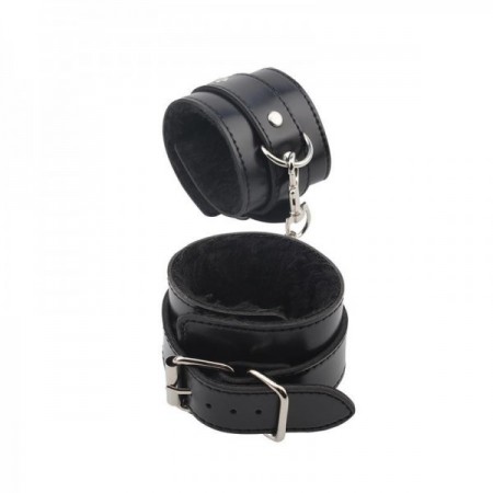 Menottes Noires avec Fourrure